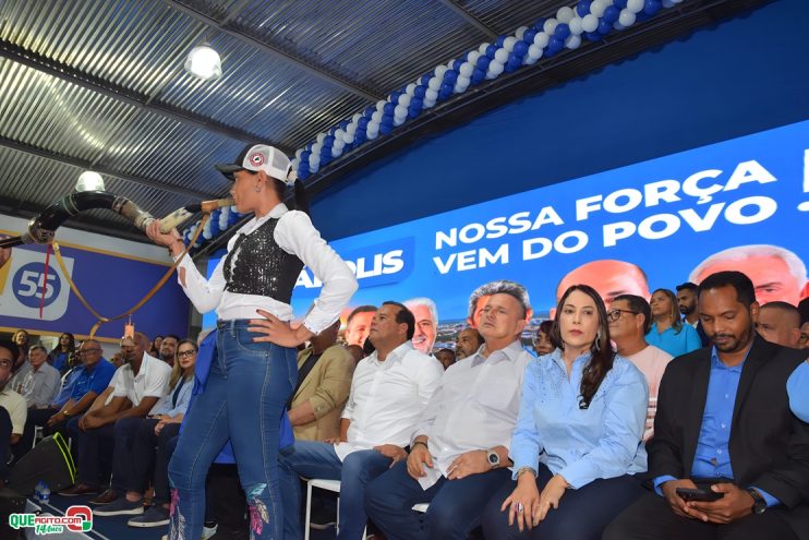 Robério atrai multidão para lançamento de sua pré-candidatura a prefeito de Eunápolis 54