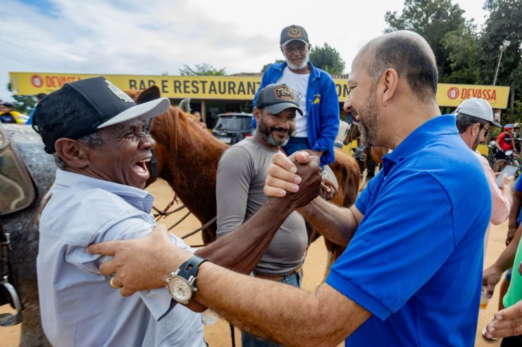 Pré-candidato a prefeito, Robério prestigia eventos no Ponto Bahia e Ponto Maneca 16