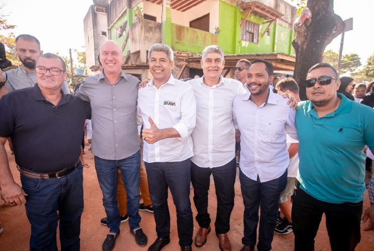 Governador Jerônimo Rodrigues e Prefeito Agnelo Santos celebram aniversário de Cabrália, 191 anos com grande pacote de obras e serviços para a população 12