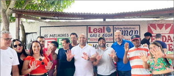 Reunião de Robério Oliveira com o vereador Adriano Cardoso conta com centenas de pessoas 5