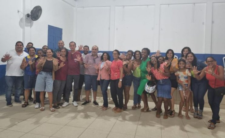 Pré-candidato Iêdo Elias discute plano de governo em reunião com professores e funcionários da educação municipal 4