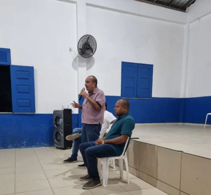 Pré-candidato Iêdo Elias discute plano de governo em reunião com professores e funcionários da educação municipal 5