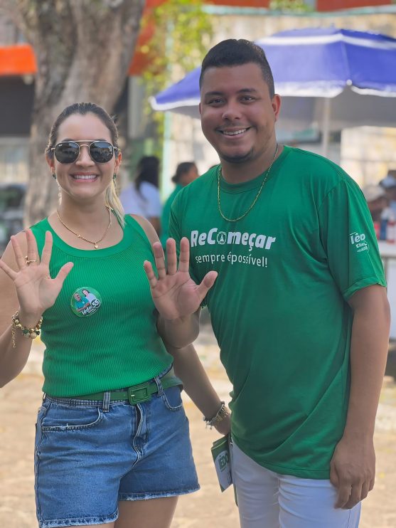 Grande Sucesso do Adesivaço em Belmonte: Juventude Lidera Movimento Popular em Apoio a Iêdo Elias e Alice Britto 17