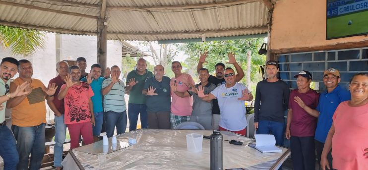 Grande Sucesso do Adesivaço em Belmonte: Juventude Lidera Movimento Popular em Apoio a Iêdo Elias e Alice Britto 26