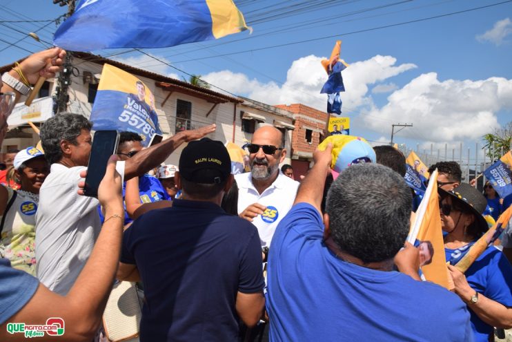 Robério arrasta multidão em caminhada e visita à feira do Juca Rosa neste domingo 7