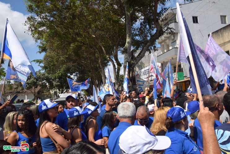 Robério arrasta multidão em caminhada e visita à feira do Juca Rosa neste domingo 17