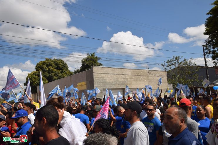 Robério arrasta multidão em caminhada e visita à feira do Juca Rosa neste domingo 18