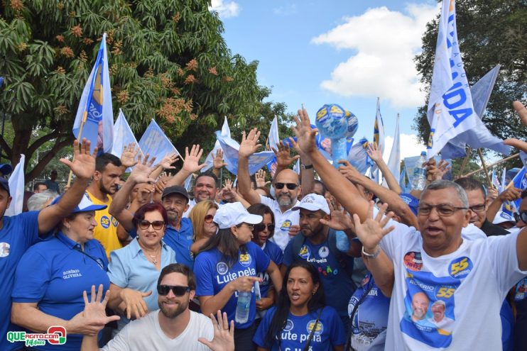 Robério arrasta multidão em caminhada e visita à feira do Juca Rosa neste domingo 21