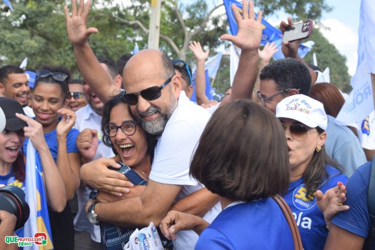 Robério arrasta multidão em caminhada e visita à feira do Juca Rosa neste domingo 23