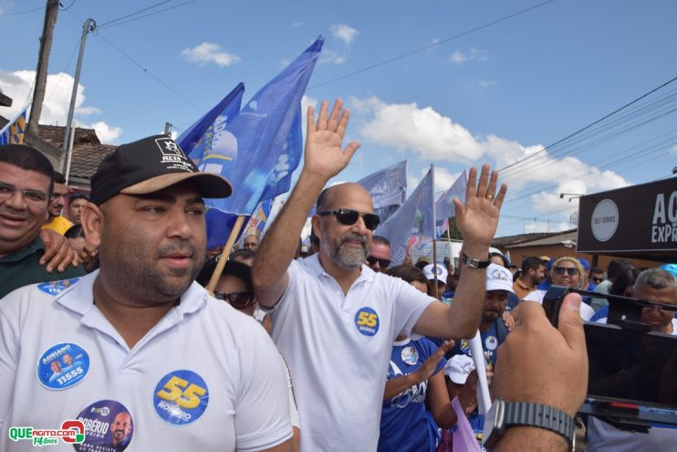 Robério arrasta multidão em caminhada e visita à feira do Juca Rosa neste domingo 24