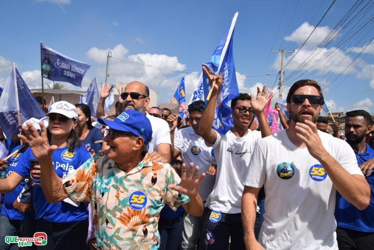 Robério arrasta multidão em caminhada e visita à feira do Juca Rosa neste domingo 29