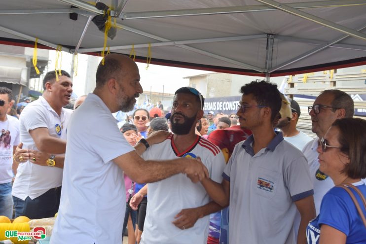 Robério arrasta multidão em caminhada e visita à feira do Juca Rosa neste domingo 55