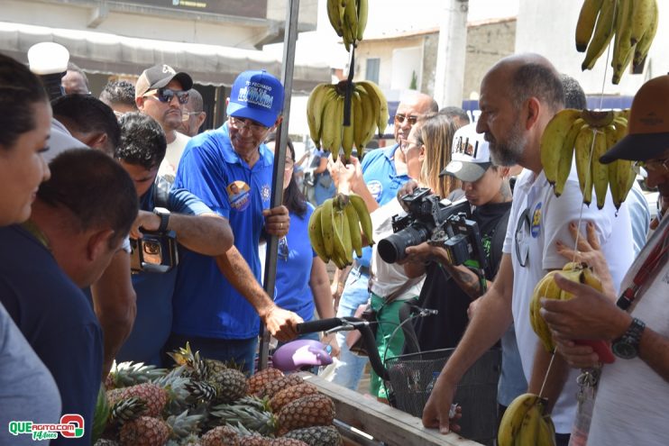 Robério arrasta multidão em caminhada e visita à feira do Juca Rosa neste domingo 63