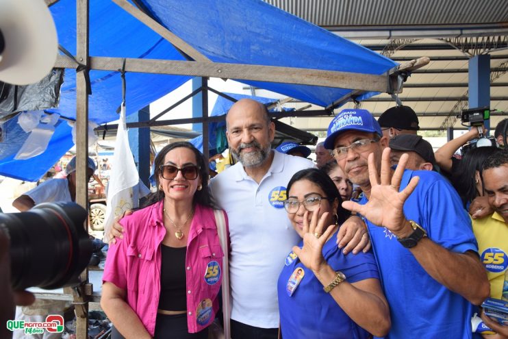 Robério arrasta multidão em caminhada e visita à feira do Juca Rosa neste domingo 73