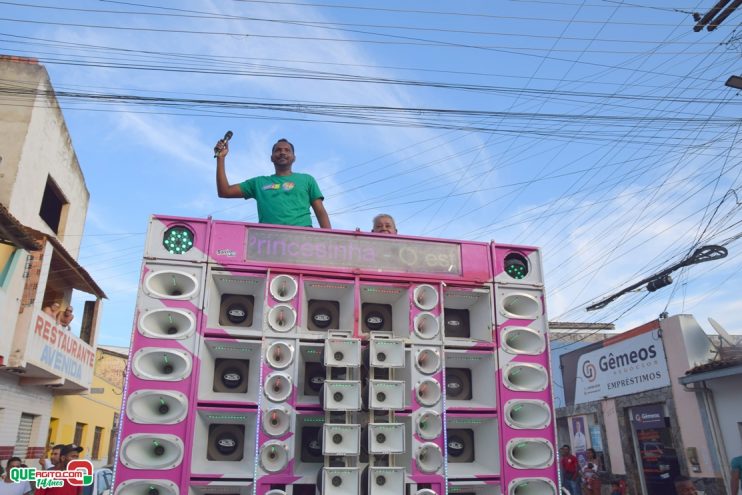 O prefeito de Itagimirim, e candidato à reeleição pelo MDB, Luizinho, realizou, neste sábado (7/set), uma mega carreata seguida da inauguração do Comitê Central de campanha 173