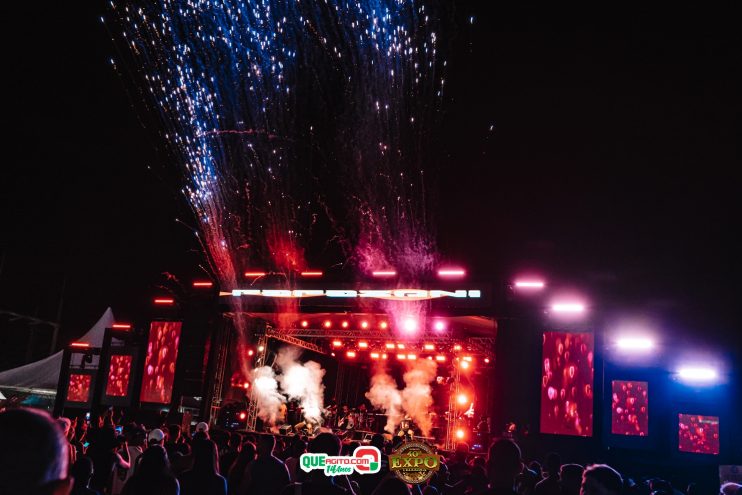 Papazoni e Parangolé fecham com chave de ouro a 40ª Expo Teixeira 83