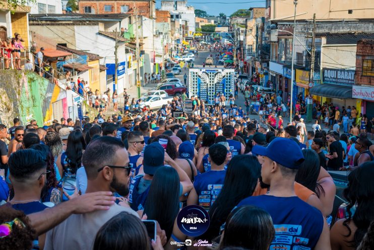 Centenas de foliões desfilaram no bloco da Impuca 2024 que foi surreal 327