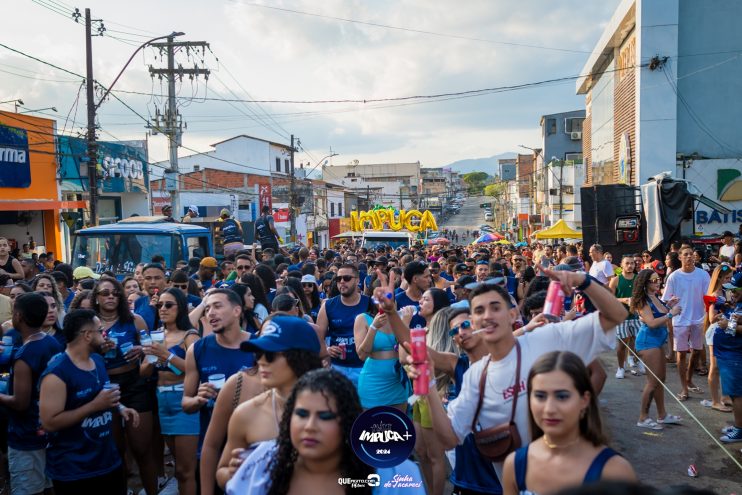 Centenas de foliões desfilaram no bloco da Impuca 2024 que foi surreal 508