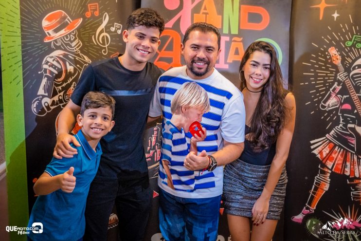 Recorde de público a 4ª noite da Festa da Farinha 2024 com Xand Avião, Natanzinho Lima e Pablo 62