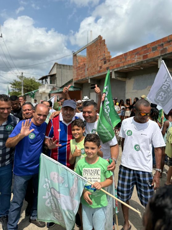 Barrolândia: Iêdo Elias Realiza Adesivaço e Fortalece Campanha em Belmonte 18