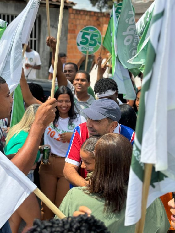 Barrolândia: Iêdo Elias Realiza Adesivaço e Fortalece Campanha em Belmonte 10