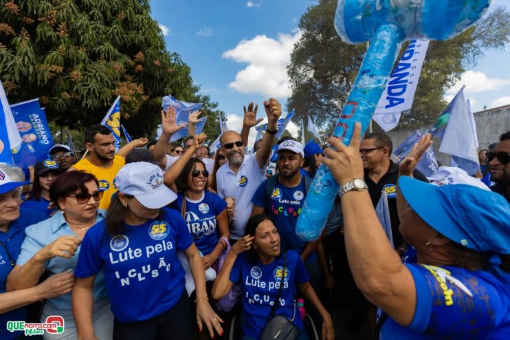 Robério arrasta multidão em caminhada e visita à feira do Juca Rosa neste domingo 87