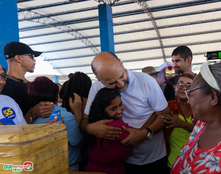 Robério arrasta multidão em caminhada e visita à feira do Juca Rosa neste domingo 89