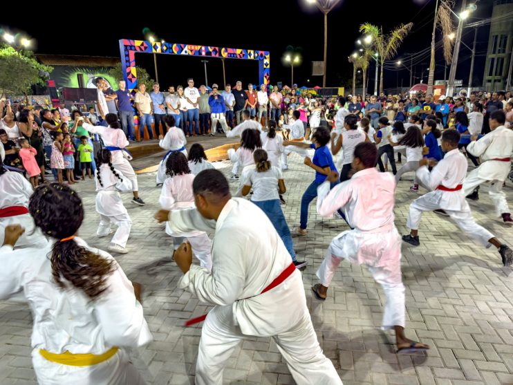 Praça da Família é inaugurada no coração do Baianão 34