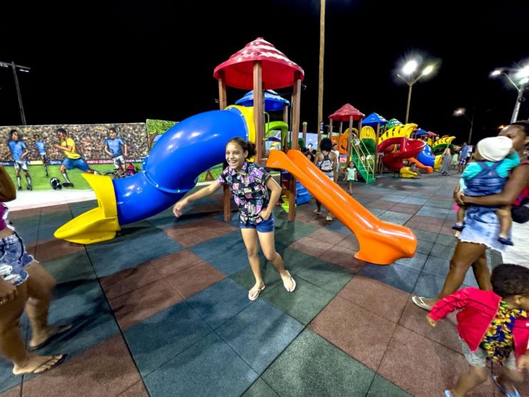 Praça da Família é inaugurada no coração do Baianão 14