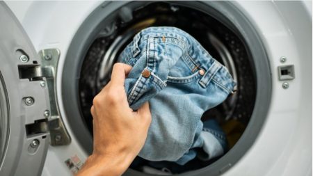 Jeans encolhidos? Veja um truque simples para resolver o problema 11