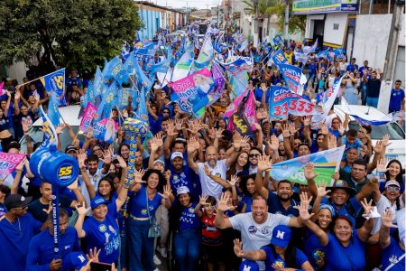 A verdade está nas ruas: Robério chega gigante em caminhada no Gusmão 135