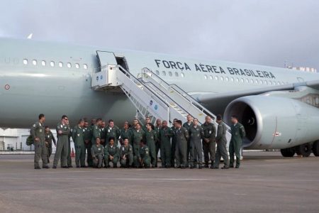 Aeronave do Governo Federal decola rumo ao Líbano para resgate de brasileiros 4