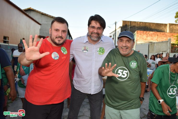 Multidão acompanha corpo a corpo de Iêdo Elias e Alice Britto em Belmonte 58