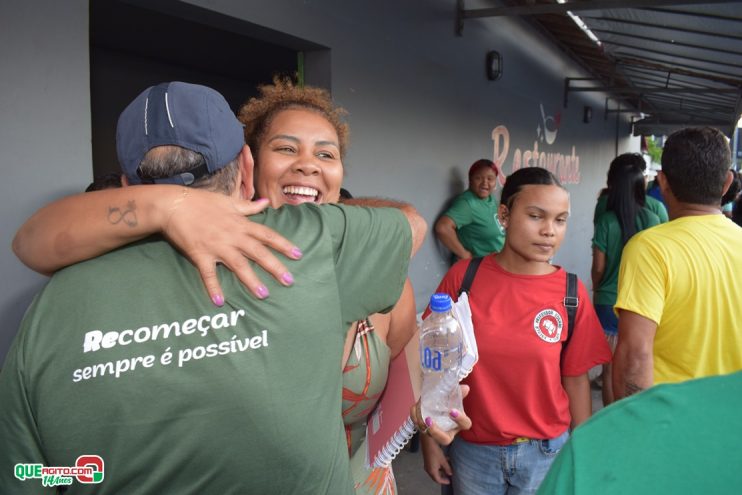 Multidão acompanha corpo a corpo de Iêdo Elias e Alice Britto em Belmonte 65