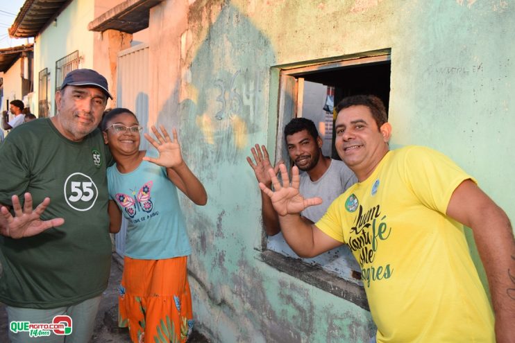 Multidão acompanha corpo a corpo de Iêdo Elias e Alice Britto em Belmonte 76