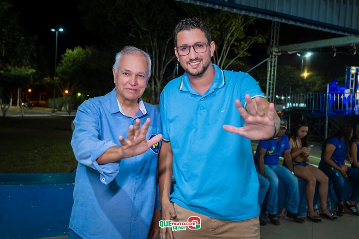 Comício de Ronaldo Peixoto mobiliza Salto da Divisa com carreata e apoio do atual prefeito 4