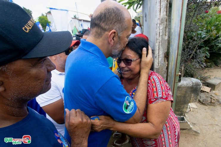 Em caminhada na Colônia com candidatos a vereador, Robério é aclamado pela população 11