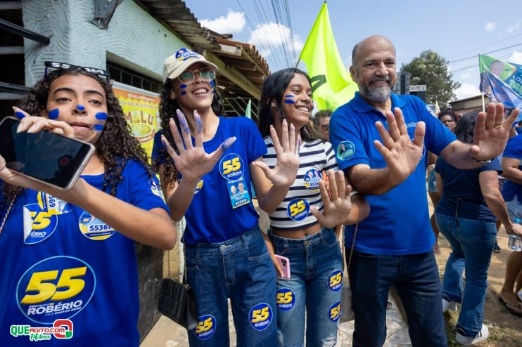 Em caminhada na Colônia com candidatos a vereador, Robério é aclamado pela população 22