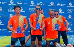 Idarlan Teixeira bate o próprio tempo e é campeão da Corrida Sesc 2024 em Porto Seguro 1