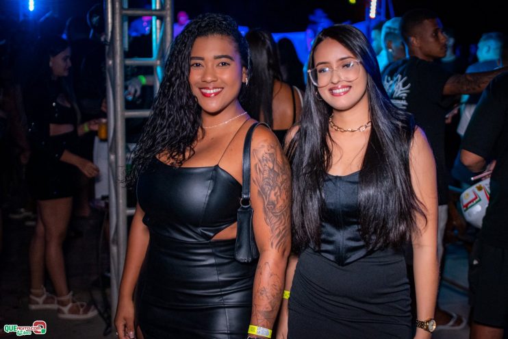 Mesmo com vários eventos na cidade, a Baladinha All Black teve super lotação em Porto Seguro 142