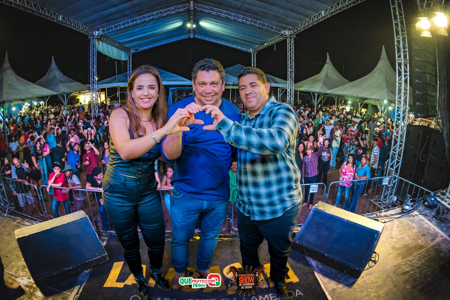 Lambasaia abre a Cavalgada Show de Cachoeira do Aranã 2024 11