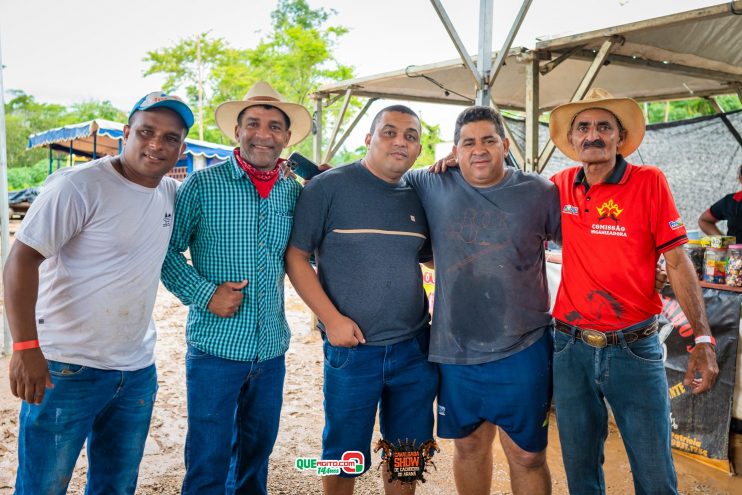 Cavaleiros e amazonas lotam as ruas de Cachoeira do Aranã, durante a Cavalgada Show 32