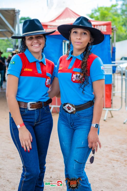 Cavaleiros e amazonas lotam as ruas de Cachoeira do Aranã, durante a Cavalgada Show 36