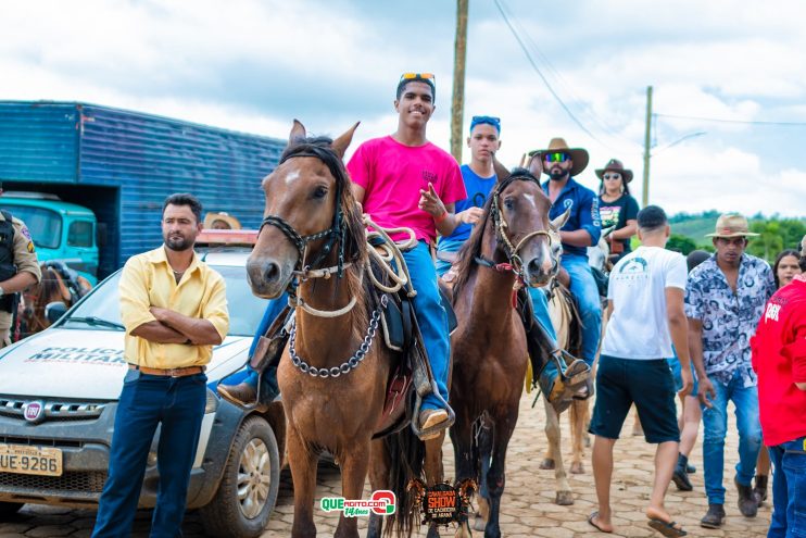 Cavaleiros e amazonas lotam as ruas de Cachoeira do Aranã, durante a Cavalgada Show 129