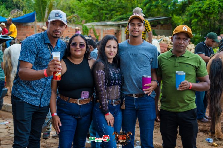 Cavaleiros e amazonas lotam as ruas de Cachoeira do Aranã, durante a Cavalgada Show 137