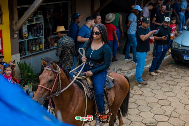 Cavaleiros e amazonas lotam as ruas de Cachoeira do Aranã, durante a Cavalgada Show 147