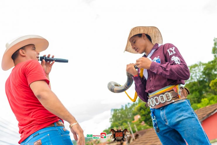 Cavaleiros e amazonas lotam as ruas de Cachoeira do Aranã, durante a Cavalgada Show 176