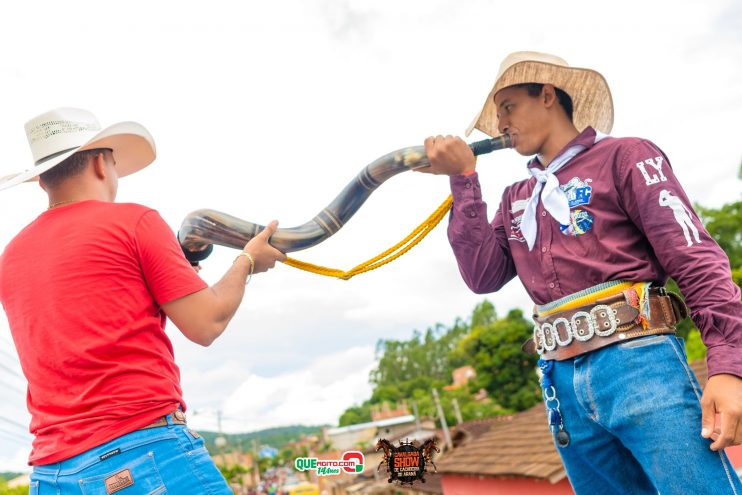 Cavaleiros e amazonas lotam as ruas de Cachoeira do Aranã, durante a Cavalgada Show 177