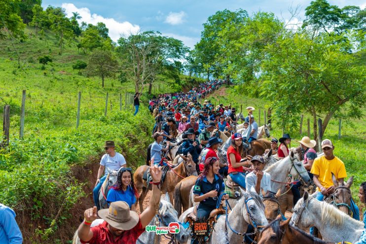 Cavaleiros e amazonas lotam as ruas de Cachoeira do Aranã, durante a Cavalgada Show 216