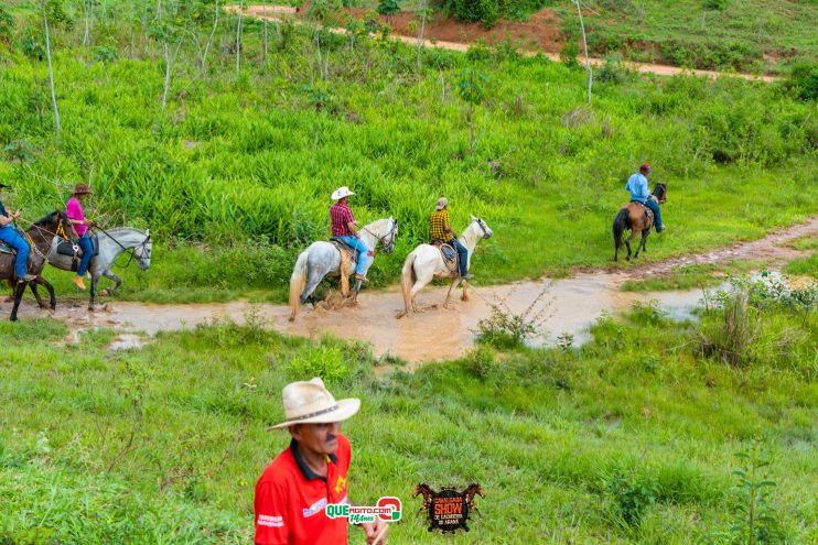 Cavaleiros e amazonas lotam as ruas de Cachoeira do Aranã, durante a Cavalgada Show 219